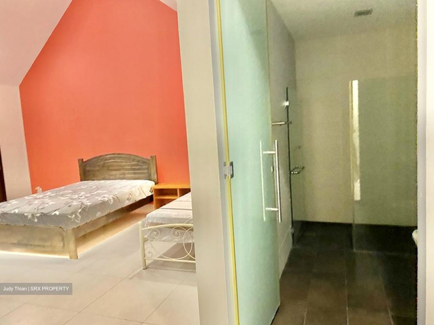 Sembawang Hills Estate (D20), Terrace #285590611